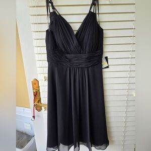 Cute flirty cocktail dress, classic little black dress!